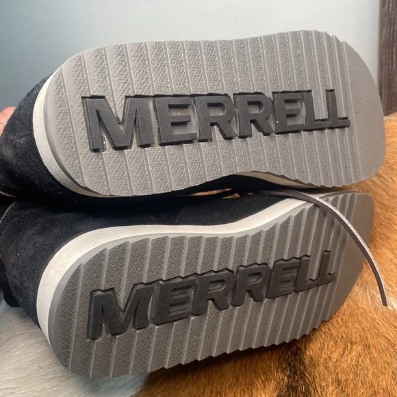 Womens Merrell winter boots size 7.5 check them out thanks 🙏 - Picture 5 of 8